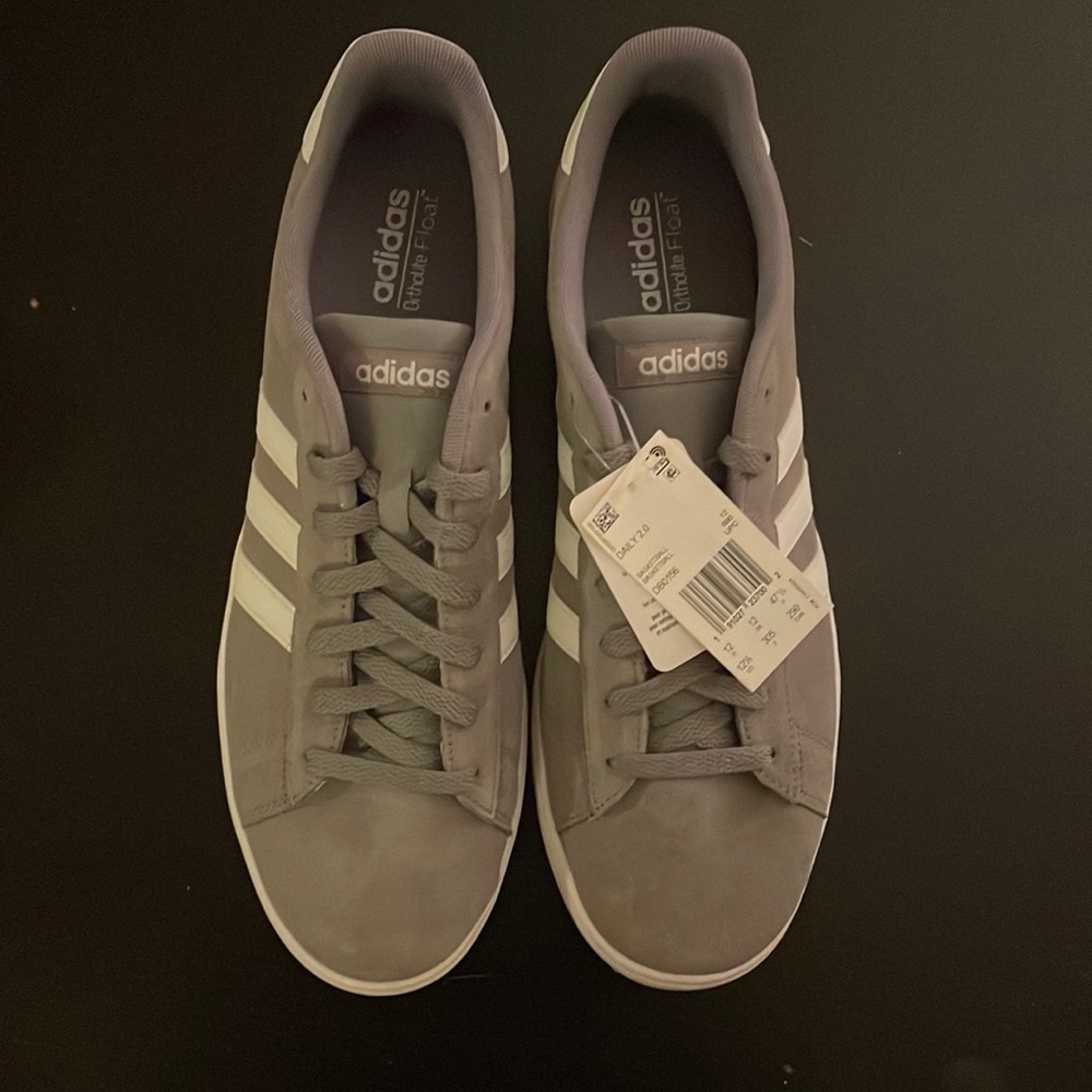 NWT Adidas Daily 2.0 Men’s Basketball Shoes Size 12 Suede